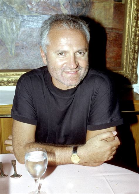 cuando murio versace|gianni Versace edad.